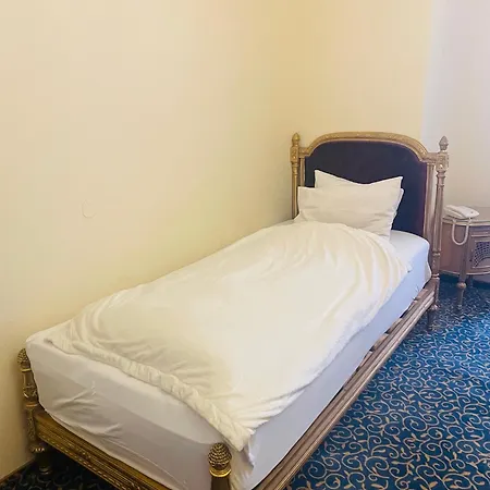 Stern Hotel 4*