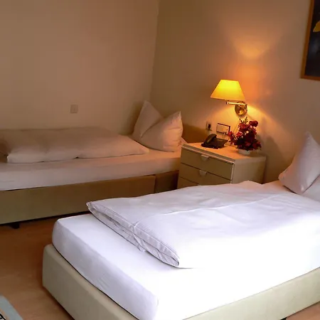 Stern 4*