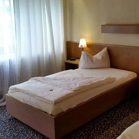 Stern Hotel 4*